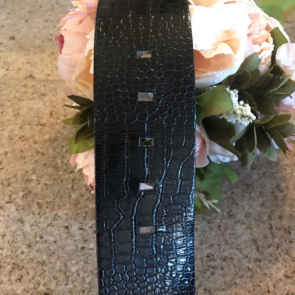 Banana Republic black belt- - size small - Picture 8 of 8